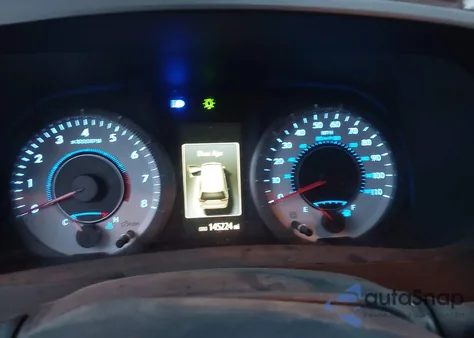 2016 Toyota Sienna Se Premium 8 Passenger z USA, uszkodzony, nr VIN 5TDXK3DC5GS732467